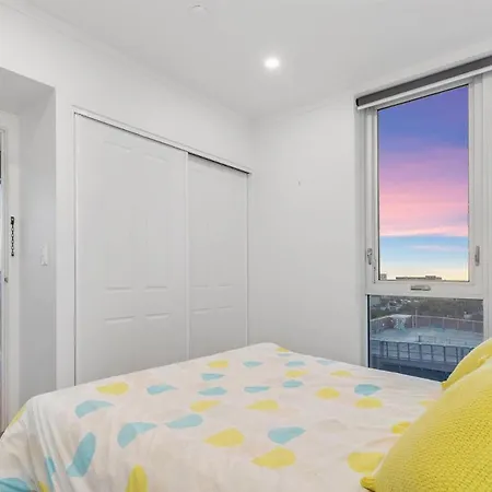 Adelaide Central Skyline Panoramic Suite Exterior photo